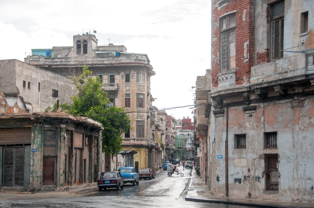 Rue Cubaine : Les Flèches du Temps