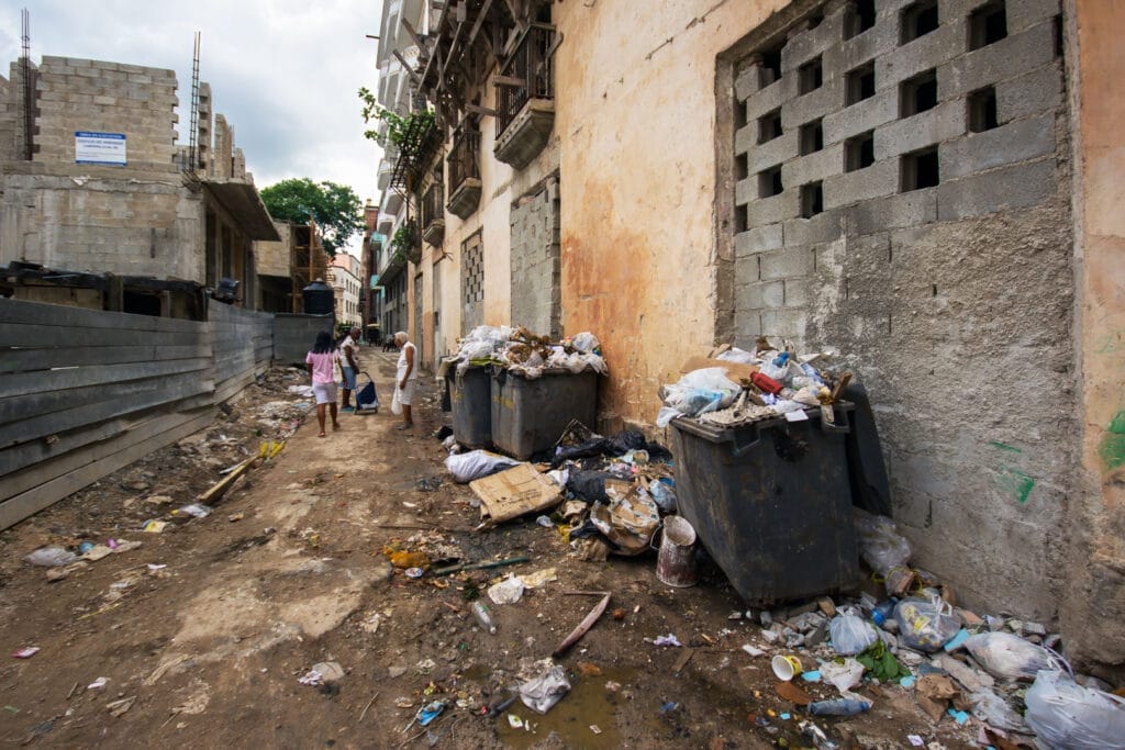 Ruelle de La Havane : L'Impact des Ordures